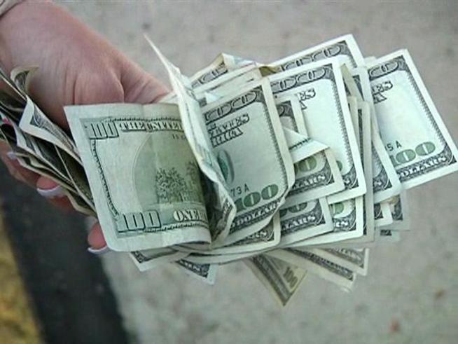 الحكم على متهم طبع 22 مليون دولار !