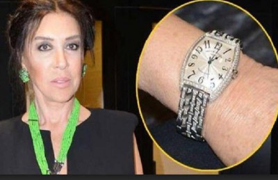 أمير الكويت يهدي التركية نبهات جهري ساعة بـ100 ألف دولار