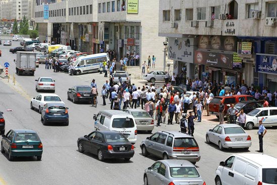 الاردن  ..  الحصول على موقف سيارة قد يصل للقتل !
