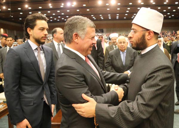 الملك باحتفال المولد النبوي ..  صور