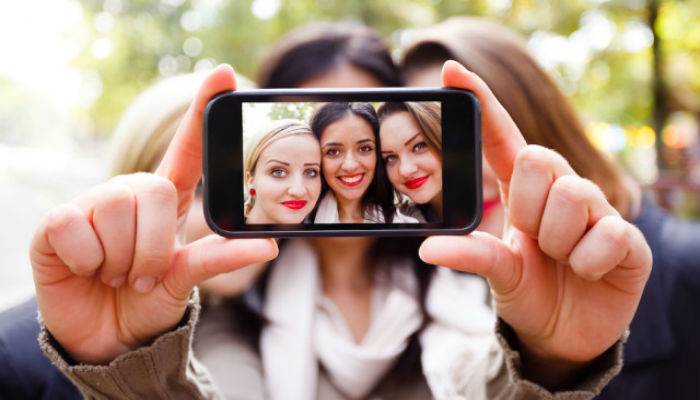 مايكروسوفت تطلق برنامج سيلفي لنظام iOS