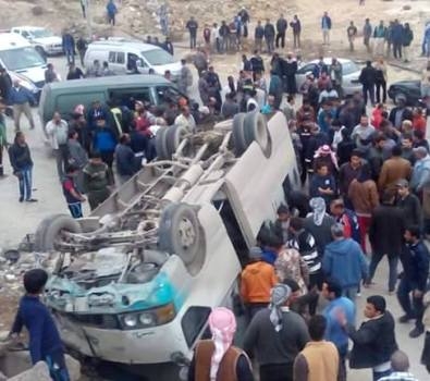 الزرقاء ..  إصابة 21 شخصا بحادث تدهور