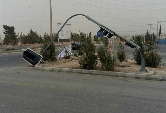 الكرك ..  50 عطلاً كهربائياً بفعل الرياح