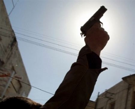 الأردن .. عريس ووالده في قبضة الأمن