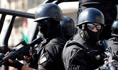 اعتقال 18 مطلوبا بالرصيفة .. 
