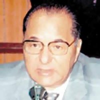 وزير الأوقاف المصري: دعاة الفضائيات مفسدون