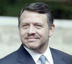 الملك يزور قيادة سلاح الجو الملكي 