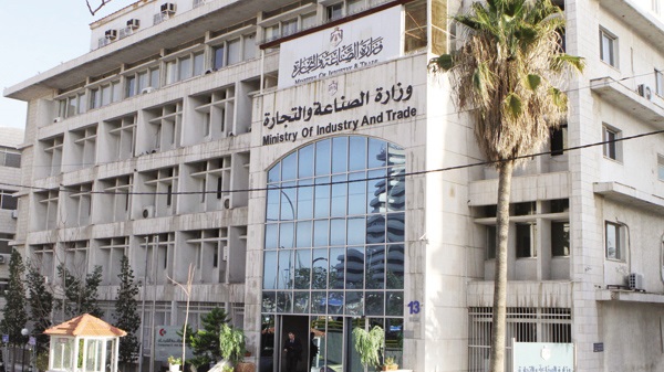 الصناعة: اهمية الحوافز الحكومية لتشجيع شركات التأمين 