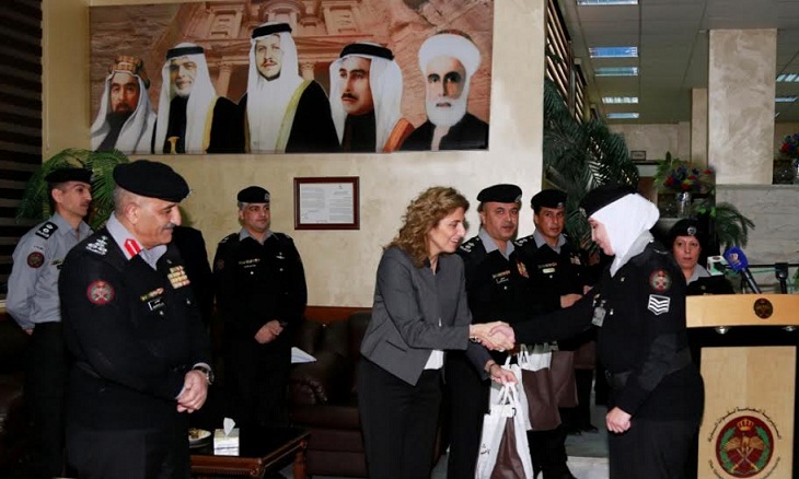 تكريم الدرك النسائي في يوم المرأة العالمي ويوم الأم‎