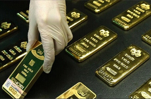 الذهب بأدنى مستوى في أسبوع وسوق العملات مرتبك