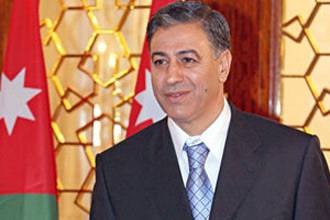 وزير الشؤون البلدية يجتمع مع وزير العمل القطري