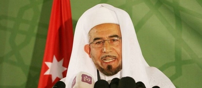 من هو أحمد هليل - السيرة الذاتية