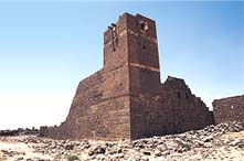 بدء ترميم البيت الاموي في موقع ام الجمال الاثري 