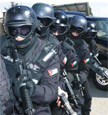 تفاقم أعمال الشغب في الشونة الشمالية : مقتل شخص واصابة 3 وحرق سيارتين  ..  وطوق امني على مستشفى الاميرة بسمة