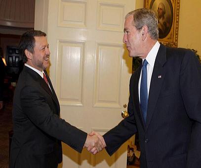الملك يبحث مع بوش عملية السلام والعلاقات الثنائية