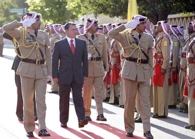 الملك والملكة يشرفان حفل الاستقبال الذي اقامه الرفاعي بمناسبة عيد الاستقلال