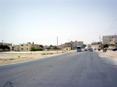 اهالي معان يطالبون باستكمال طريق معان- جامعة الحسين