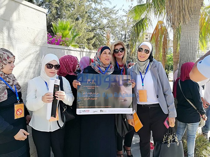 ناشطات يعتصمن امام النواب للمطالبة بالغاء 308 - صور - فيديو 