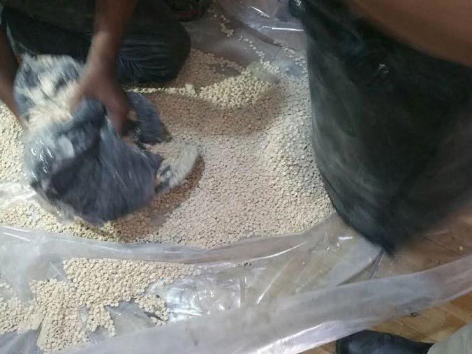 احباط تهريب 1.2 مليون حبة مخدرة