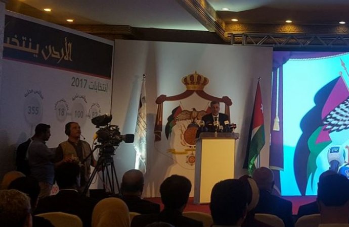 انتخابات مزدوجة وبثلاثة اوراق في البلدية واللامركزية