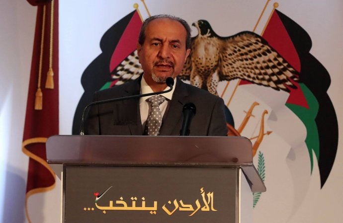 الأمن يحقق مع شخصين بشأن تصوير أوراق اقتراع