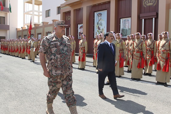 فريحات يستقبل وزير الدفاع العراقي - صور