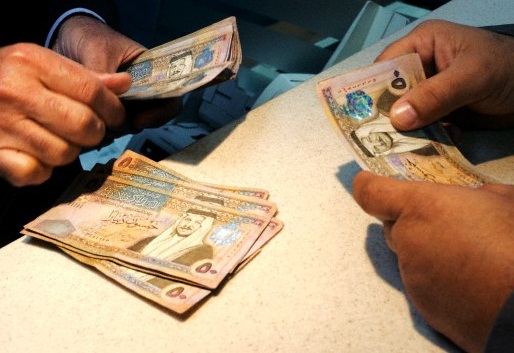  هل ستصرف الحكومة عيديات قبيل العيد لموظفي القطاع العام؟ 