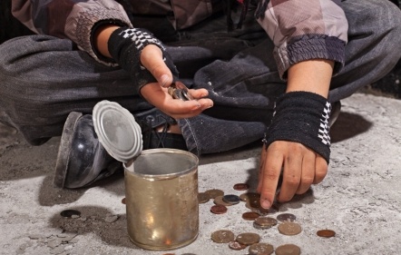 ضبط 161 متسولاً بعطلة الأضحى أحدهم جمع ألف دينار بيوم واحد