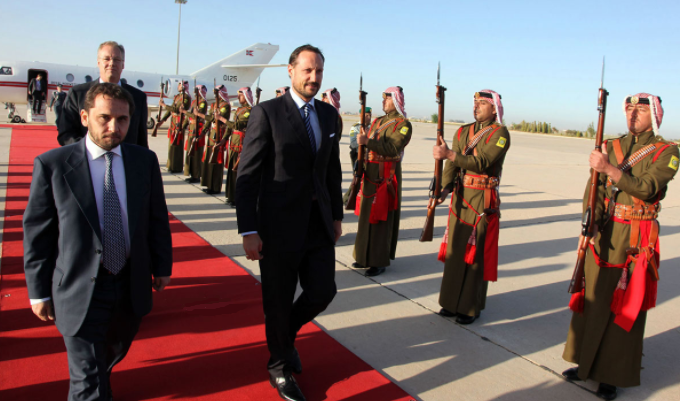 ولي عهد النرويج يُشيد بجهود الأردن تجاه اللاجئين
