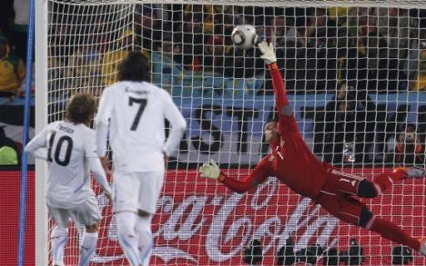 فورلان يصعب مهمة التأهل على جنوب افريقيا