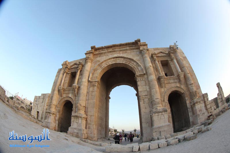 بوابة جرش القديمة