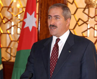 نقل 4 سفراء الى المركز 
