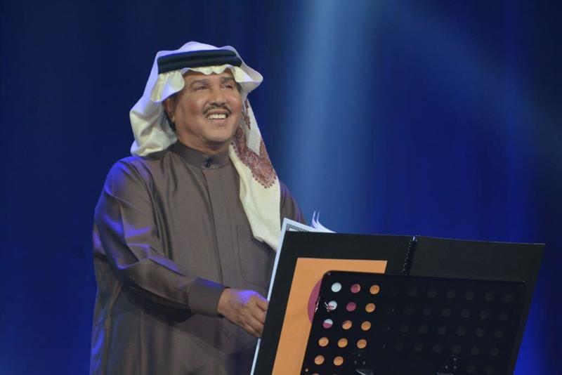 بالفيديو والصور محمد عبده يفتتح حفلات السعودية بحضور غفير