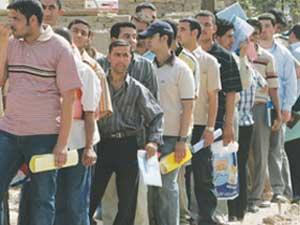 أردنيان يتقدمان بطلب للحصول على شهادة وفاة احتجاجا على تردي اوضاع الشباب ! 