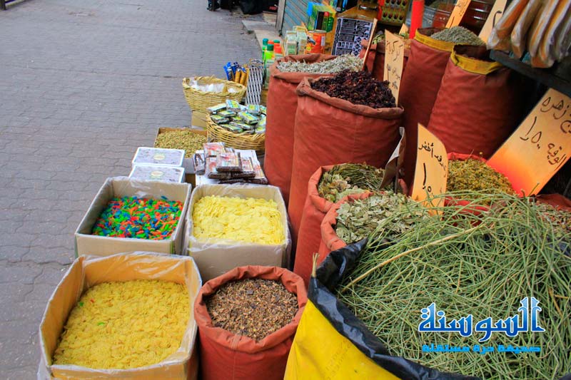 محلات العطارة وسط عمان  ..  عراقة تفوح منها رائحة الوطن