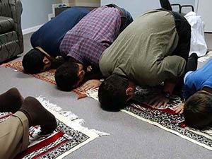 العلم يؤكد: صلاة التراويح تخلصك من الوزن الزائد 