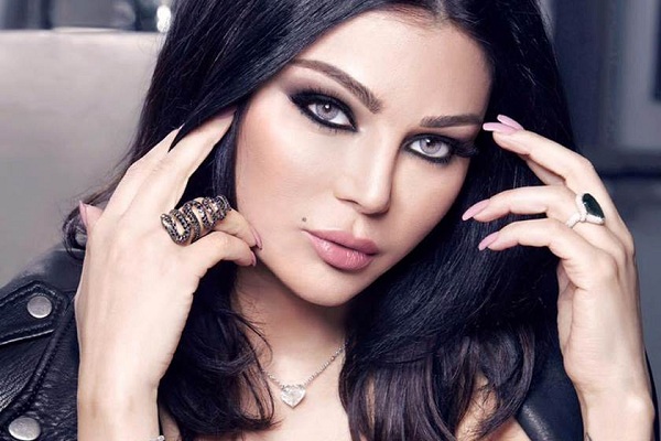 بالفيديو - هيفاء وهبي بإطلالة جريئة بكليبها الجديد