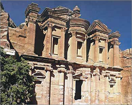 تعاون اردني ايطالي لترميم المواقع الاثرية
