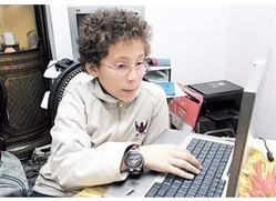 مصري عمره 11 عاما من بين أصغر خبراء الإنترنت