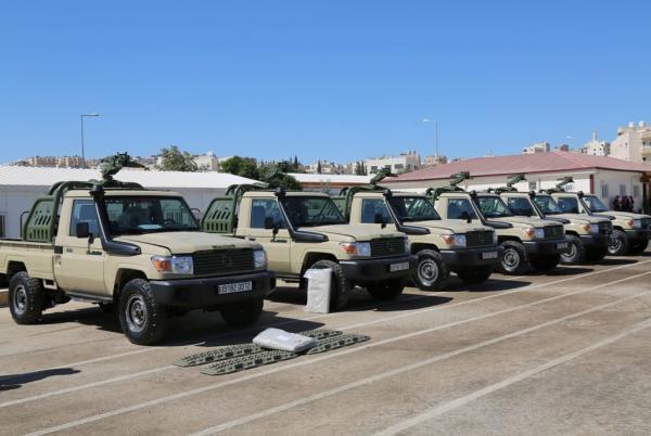 نتيجة بحث الصور عن الأردن يتسلم 20 آلية عسكرية منحة من فرنسا