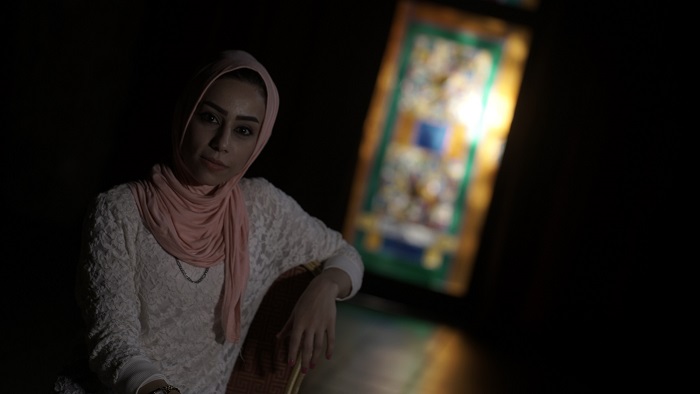 الفلسطينية وفاء النجيلي تطلق أغنية عصفور من غزة