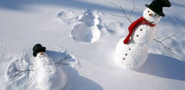 بالصور  ..  الثلوج تتسبب بتعليق الدراسة في تونس 