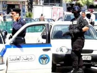 القبض على 10 بحوزتهم هويات مزورة في منطقة الجسور العشرة