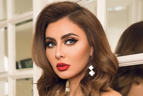 مريم حسين تصدم جمهورها بأحدث إطلالاتها  ..  شاهد 