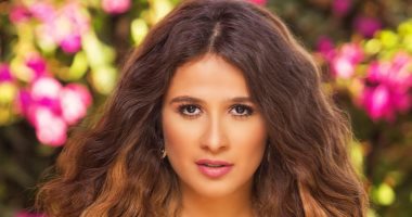 ياسمين عبد العزيز تشعل الإنستغرام بهذه الصورة !