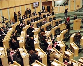 النواب يشيدون بمضامين كتاب التكليف السامي 