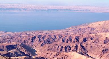 هزة أرضية في البحر الميت