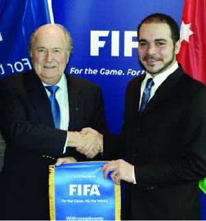 رئيس الاتحاد السعودي يؤيد ترشح الامير علي لمنصب نائب رئيس الفيفا