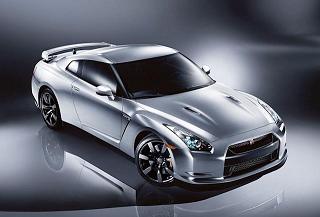 جي تي آر (GT-R) جديد نيسان لعام 2011