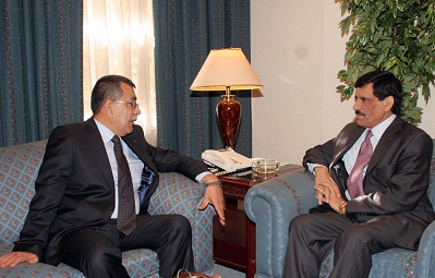 السرور يلتقي وزير الداخلية والأمن الوطني الفلسطيني 